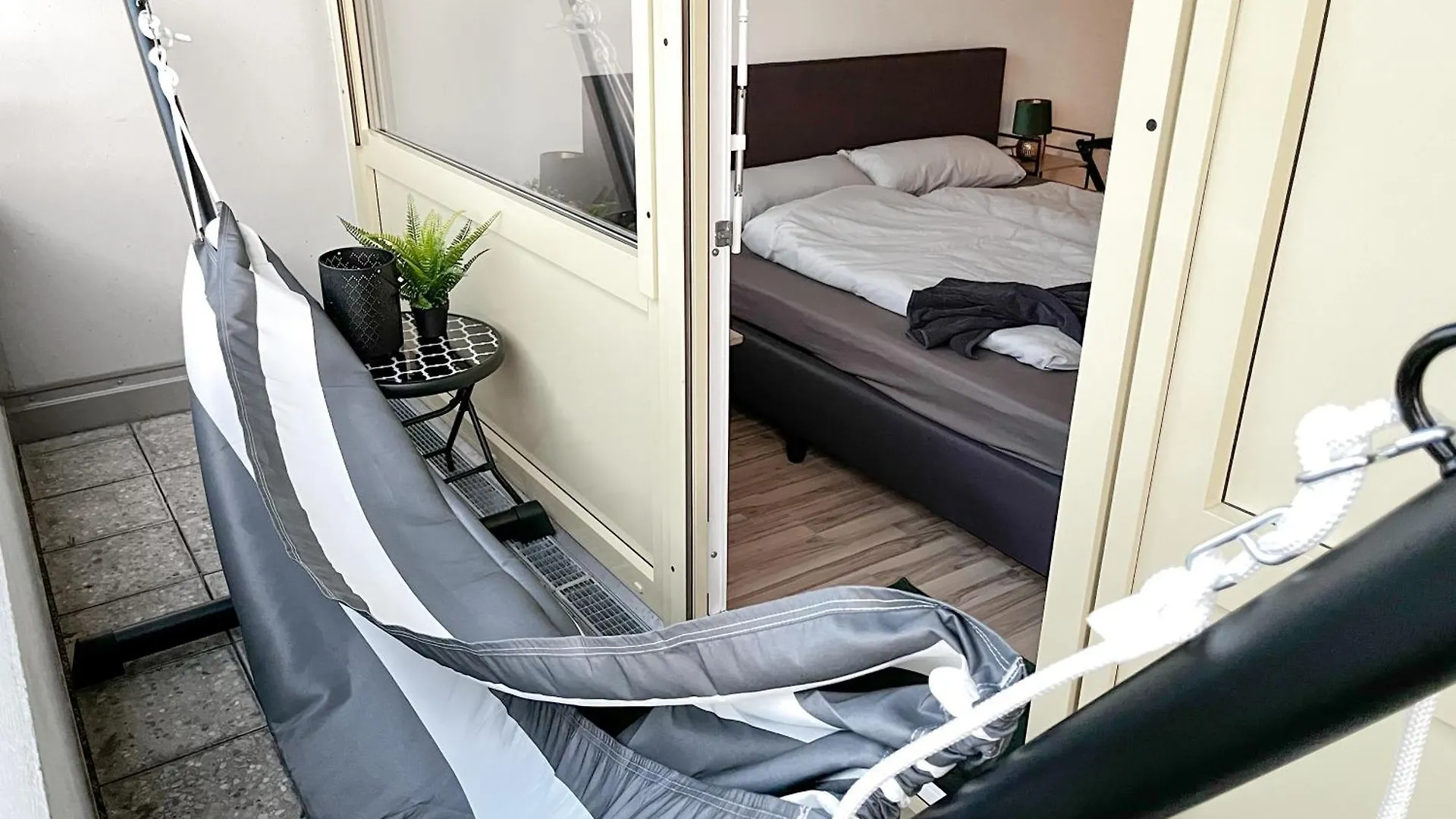 Lta Apartment In Unterschleissheim Bei Muenchen