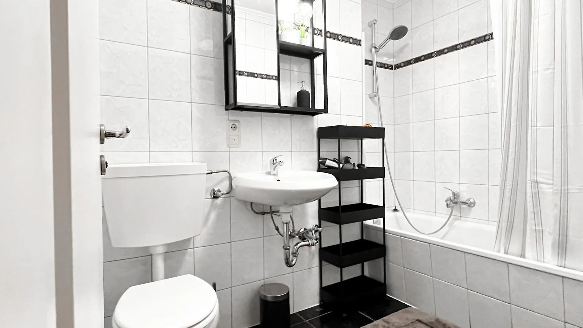 Lta Apartment In Unterschleissheim Bei Muenchen